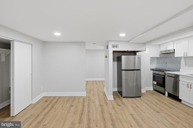 Foto del edificio - 2388 Champlain St NW