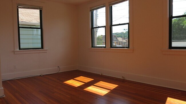 Foto del edificio - 1737 Chislett St