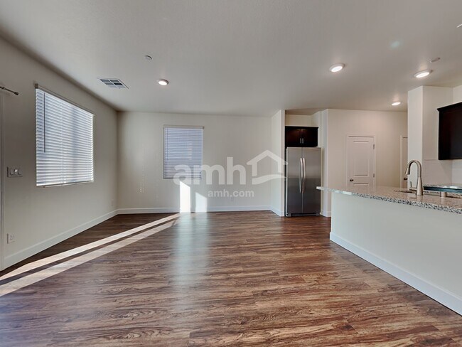 Building Photo - 80 Cabaletta Ln