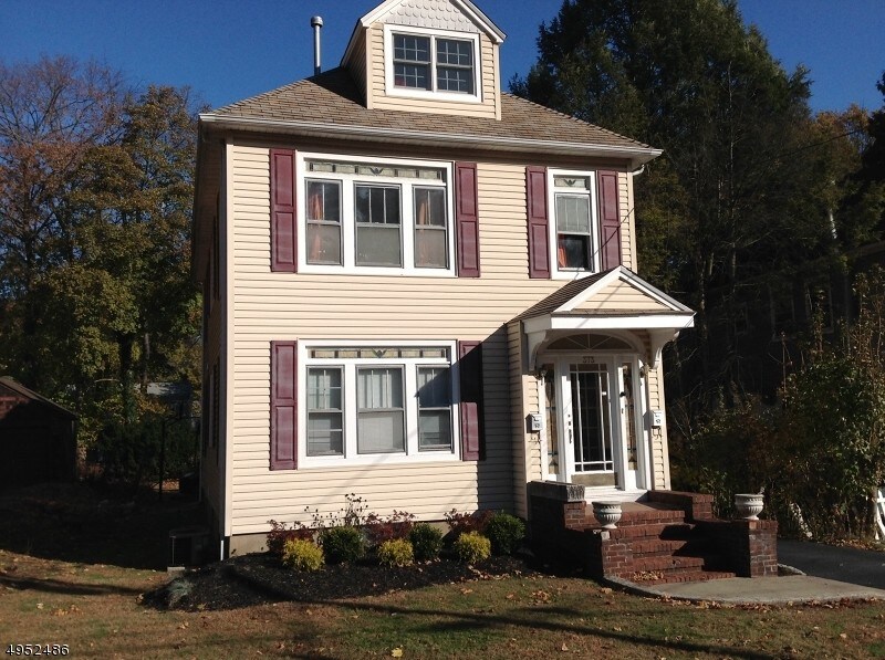 Foto principal - 373 Cedar Ave