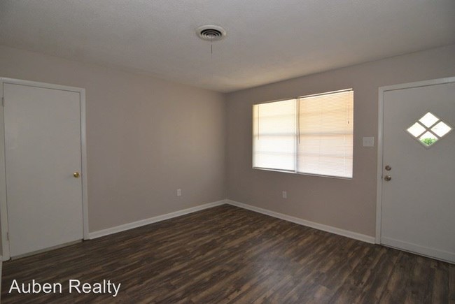 Building Photo - 3 br, 1.5 bath House - 3607 Meadowlark Road