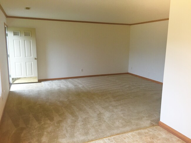Building Photo - 152 Cottonwood Loop