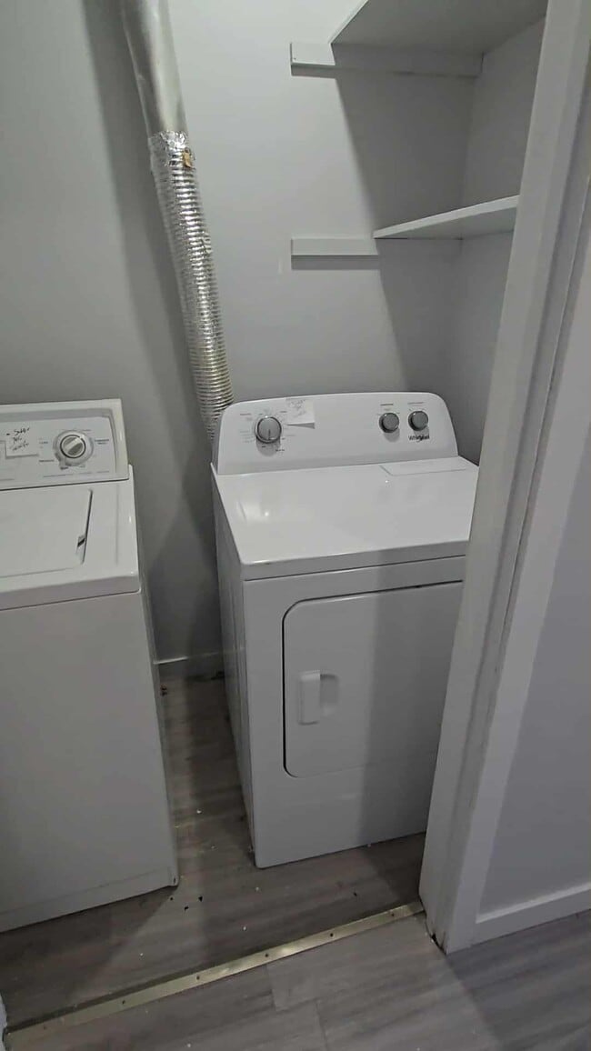 Building Photo - 786 Toronto St