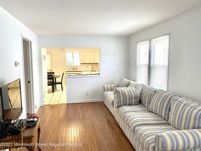 Foto del edificio - 1835 Fernwood Rd