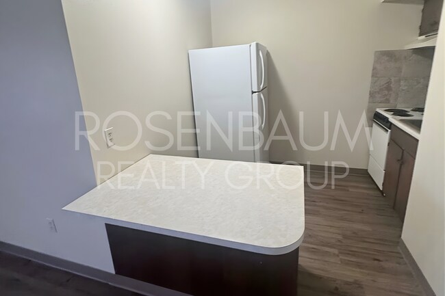 Foto del edificio - Cute and cozy 1-bedroom, 1-bath upstairs a...