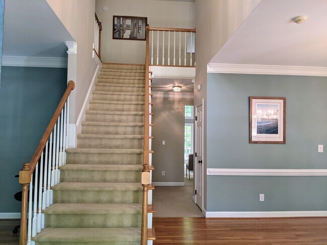 Foto del edificio - 102 Blackford Ct