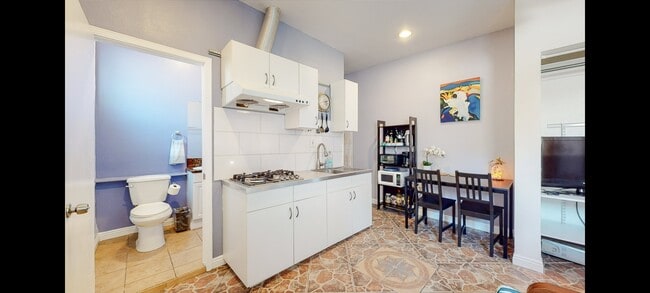 Photo - 1045 N Hazard Ave House