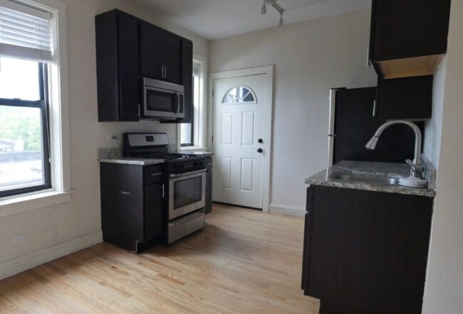 Foto del edificio - 4036 N Ashland Ave