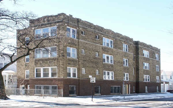 Primary Photo - 3105-3107 W Cortland St
