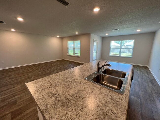 Foto del edificio - 399 This Way