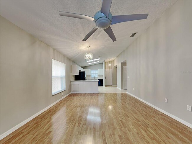 Foto del edificio - 7640 Prospect Hill Cir