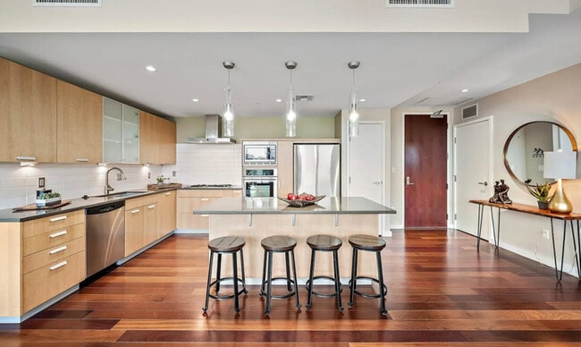 Foto del edificio - 1620 Little Raven St