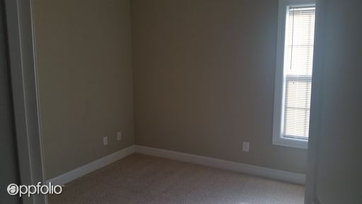 Building Photo - 3908 Granada Dr