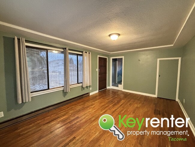 Building Photo - Charming 3 Bedroom Home for Rent in South ...
