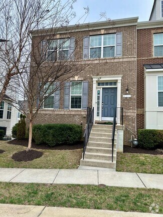 Building Photo - 2111 Garden Grove Ln