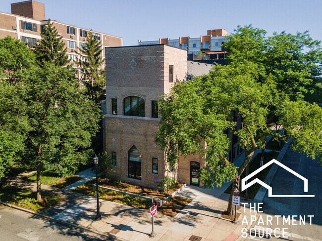Foto del edificio - 1712 Oak Ave