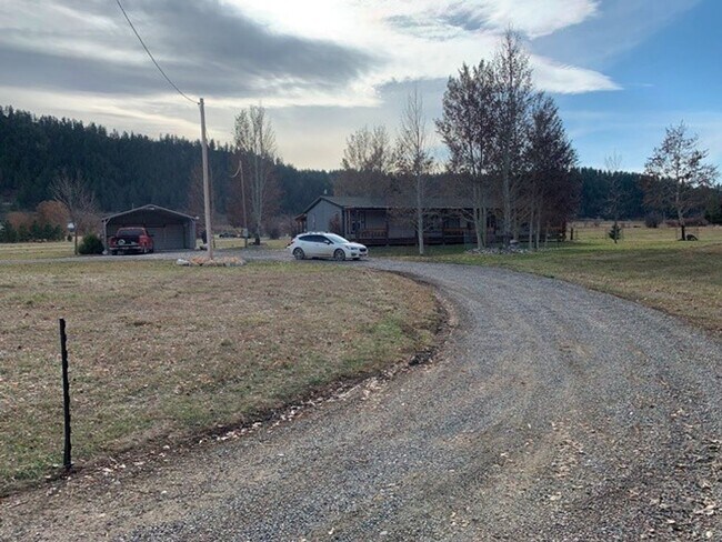 Foto del edificio - 3 Bed, 2 Bath Home in Lower Stillwater Valley