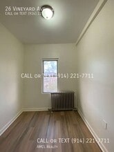 Building Photo - 26 Vineyard Ave