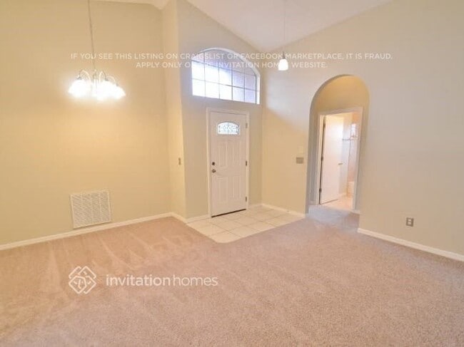 Building Photo - 8467 Fort Clinch Ave