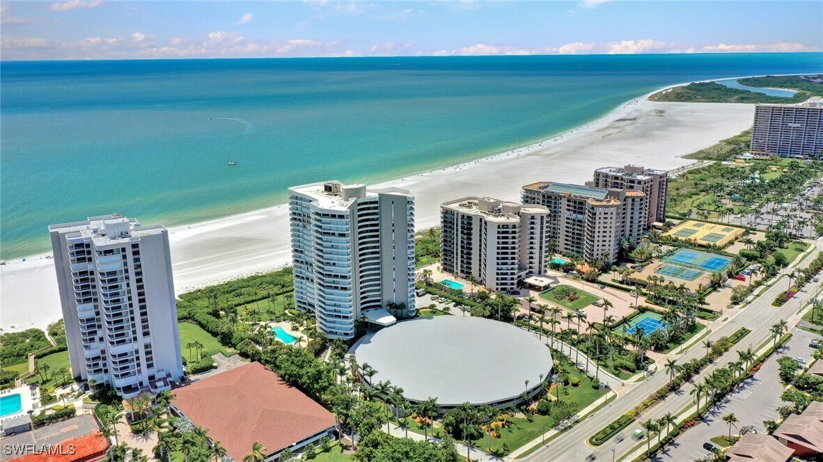 Foto principal - 280 S Collier Blvd