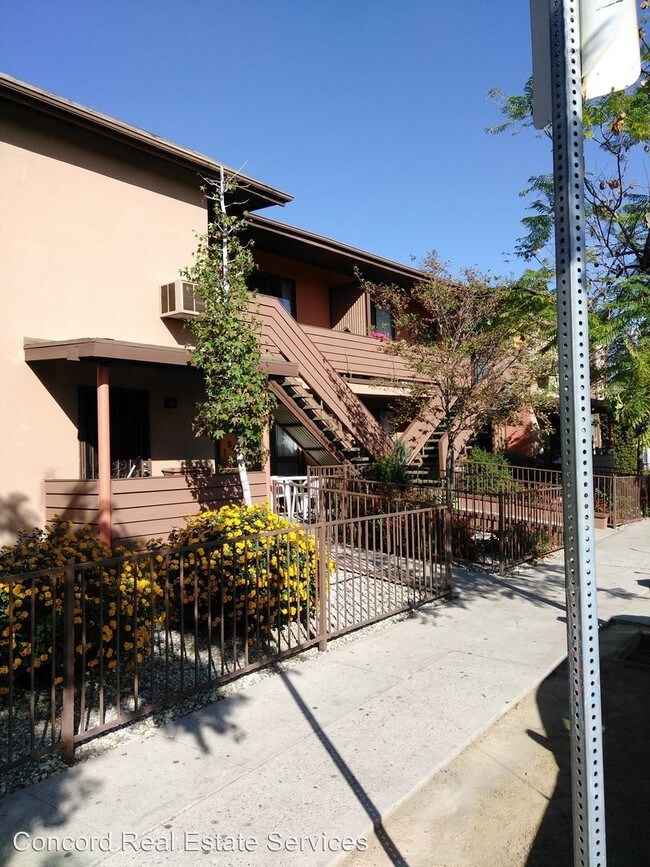 Foto del edificio - 7601 Whitsett Ave