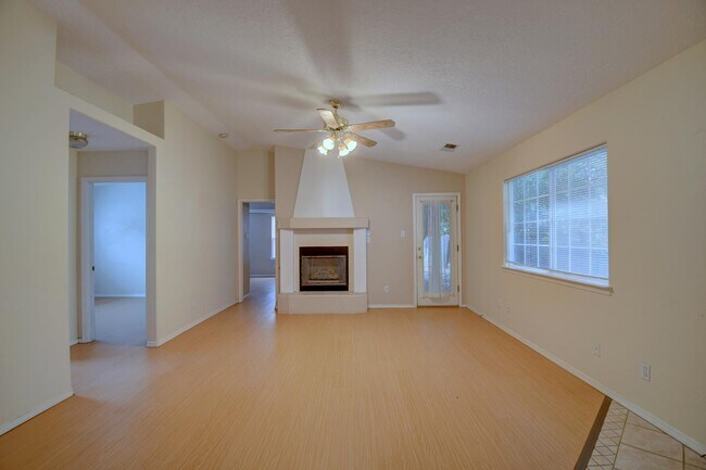 Foto del edificio - 7216 Eagle View Ave NE