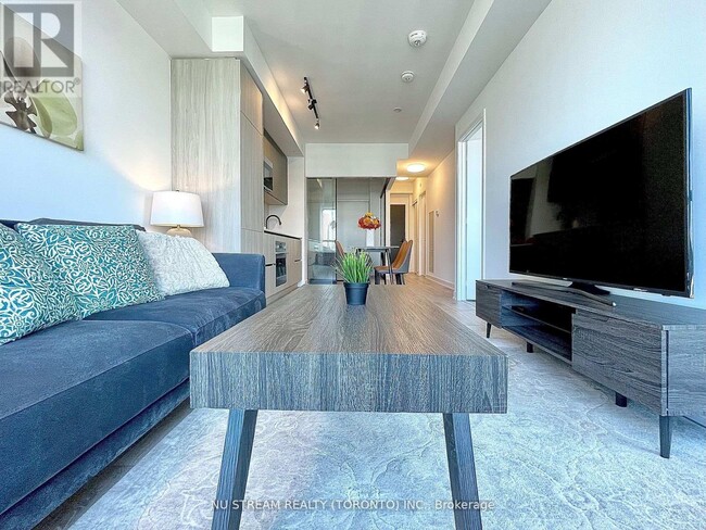 Building Photo - 108 Peter St