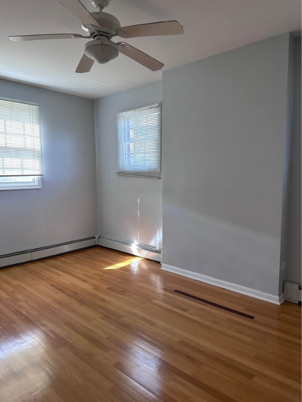 Building Photo - 4911 N Bernard St