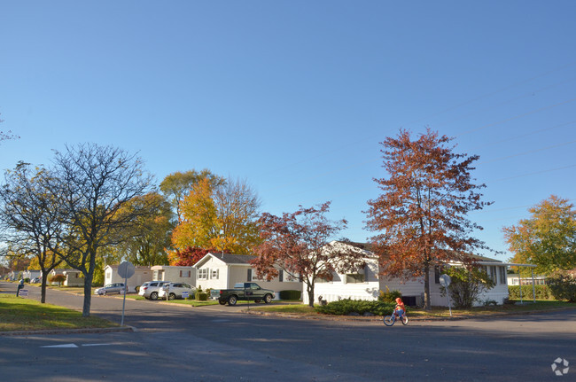 Building Photo - Pennwood Crossing Mobile Home Park