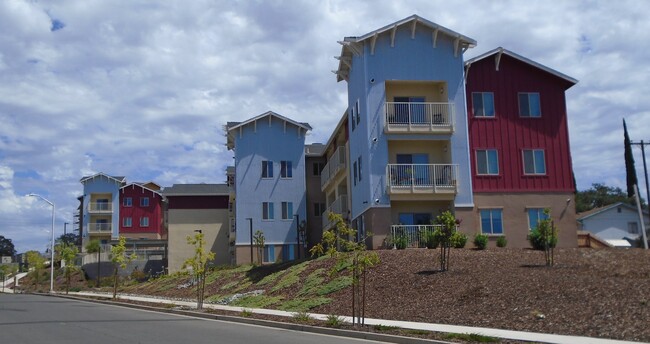 Building Photo - Sierra Heights Apartments