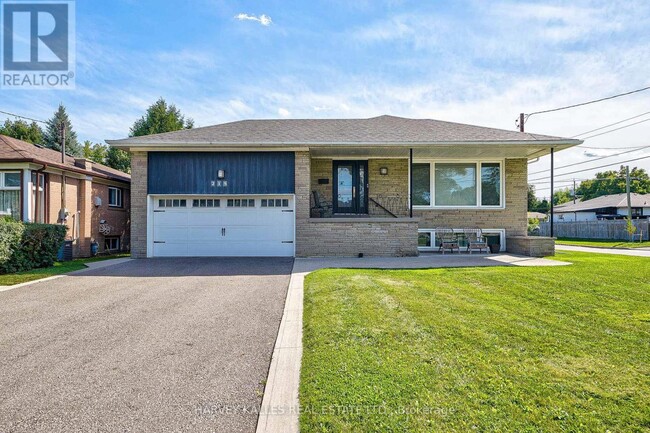 Building Photo - 215 Searle Ave