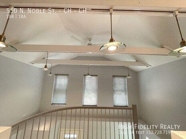 Building Photo - 950 N Noble St