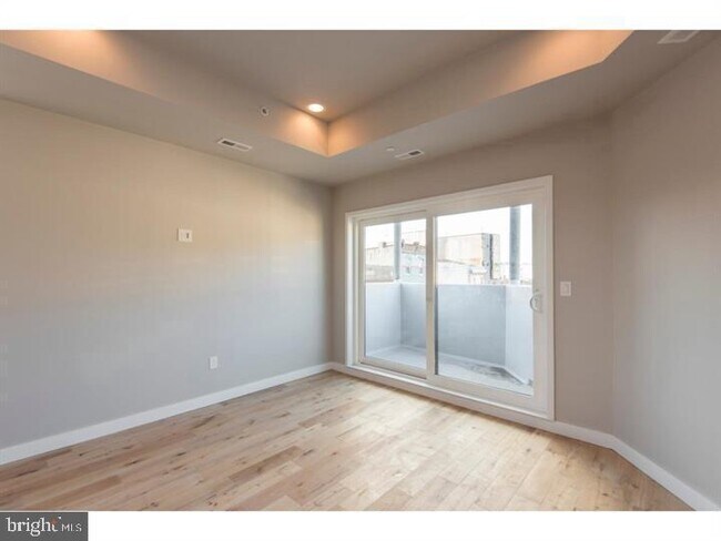 Foto del edificio - 1625 Ridge Ave