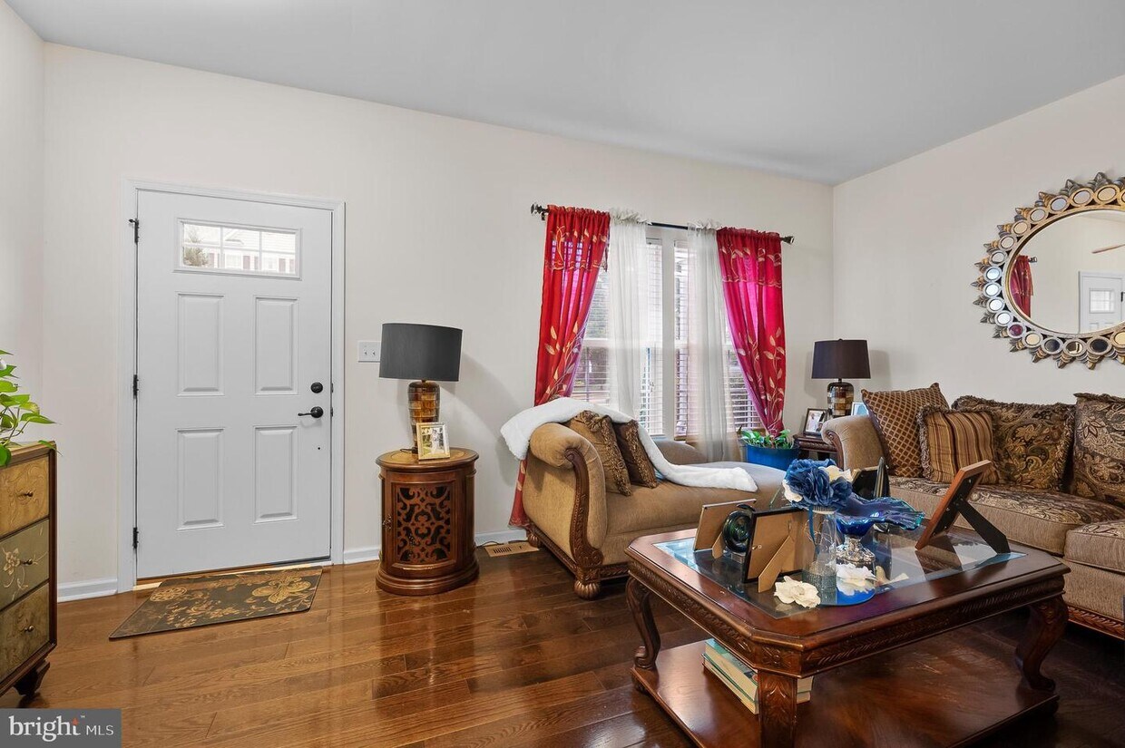 Primary Photo - 705 Stonehouse Wy