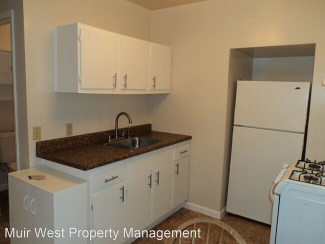 Building Photo - Studio, 1 bath House - 684 B Street #A