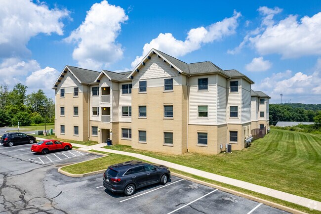 104 Campus Commons - 104 Campus Commons Lane