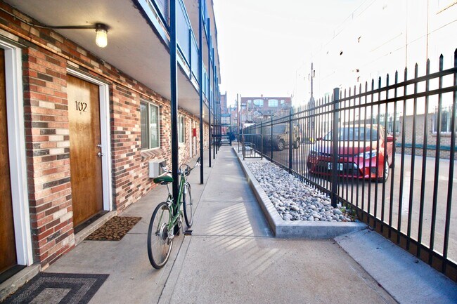 Building Photo - 1431 N Pearl St