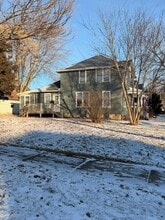 Building Photo - 1005 N State St