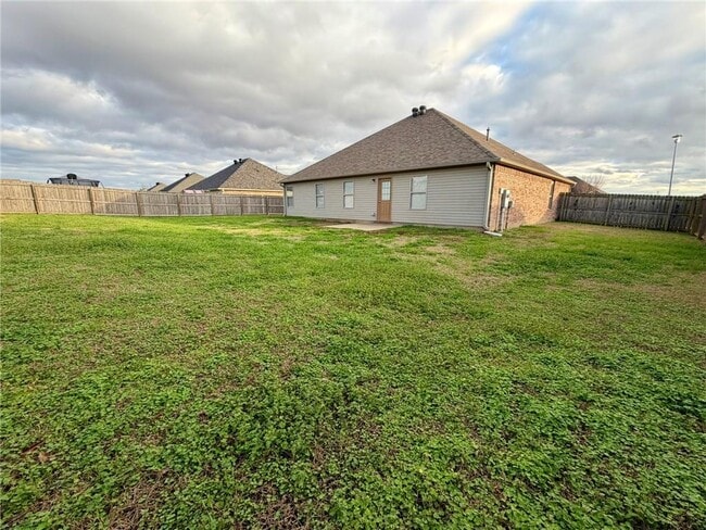 Building Photo - 610 Saddlehorn Dr