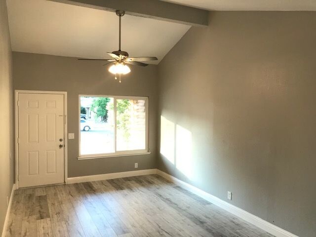 Building Photo - 10961 Hirschfeld Way