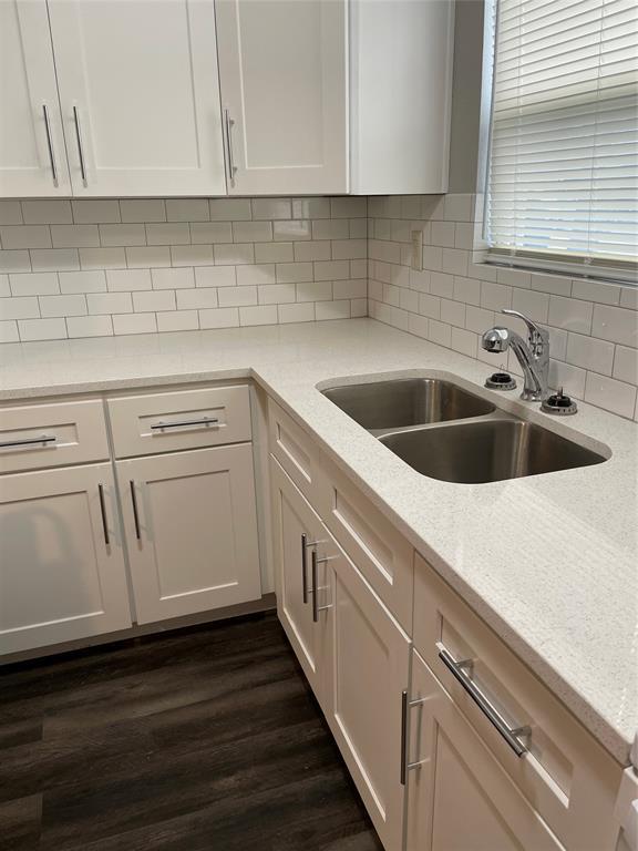 Foto del edificio - 1735 W 8th St