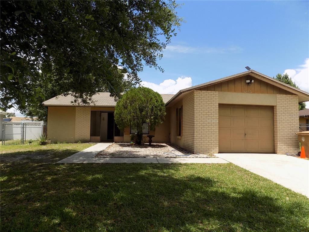 Foto principal - 605 Estrada Ln