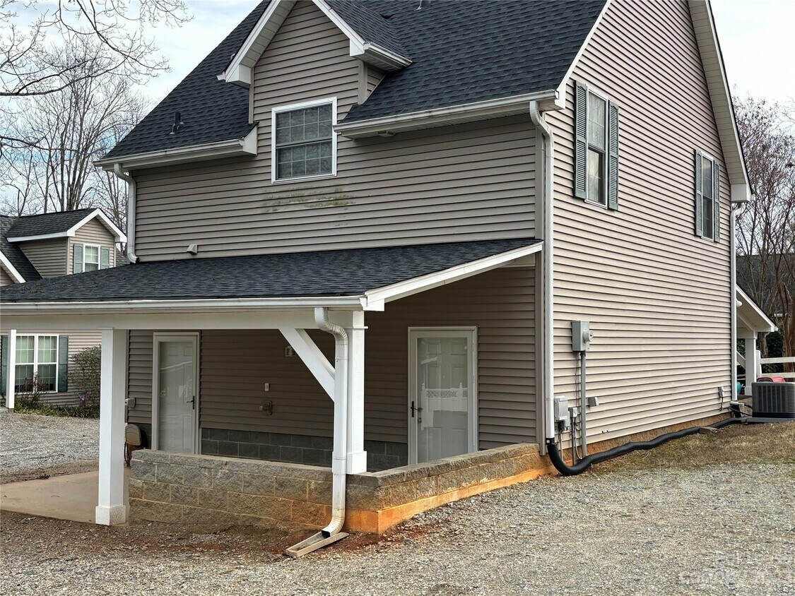 8412 Ediths Ln, Lake Norman of Catawba, NC 28682 House Rental in Lake