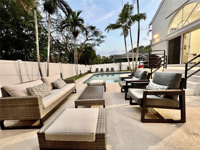 Foto del edificio - 960 NW 4th Ct