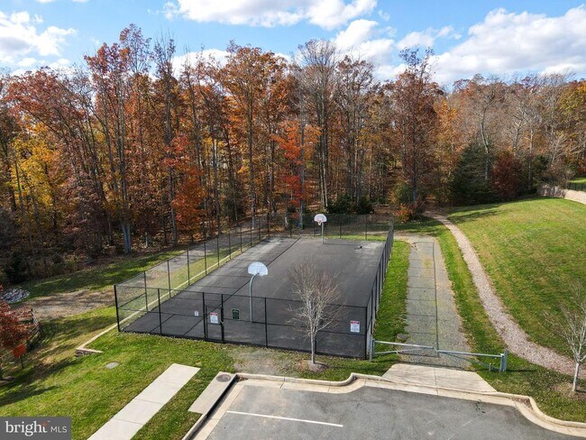 Foto del edificio - 15521 Ann Arden Avenue