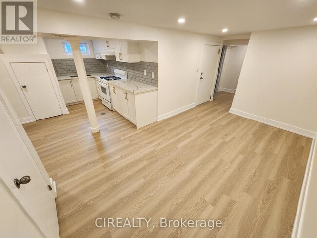 Building Photo - 188 Cherrywood Dr