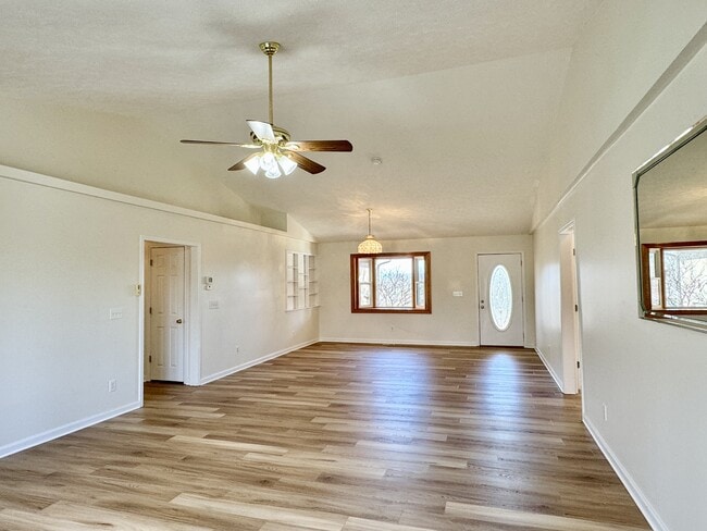 Building Photo - 201 Seminole Cir