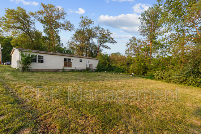 Building Photo - 9 Corral Ln