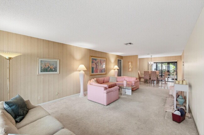 Foto del edificio - 10244 Dovewood Ln