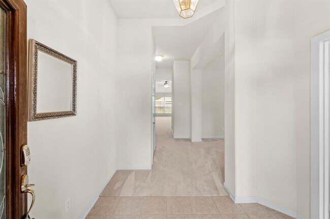 Foto del edificio - 9518 Denfield Ln
